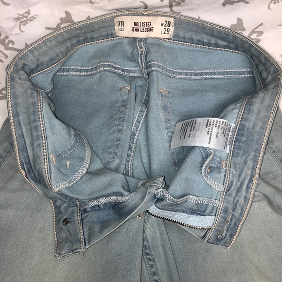 Hollister Jean Legging Size 7 Lightwash - Picture 6 of 8